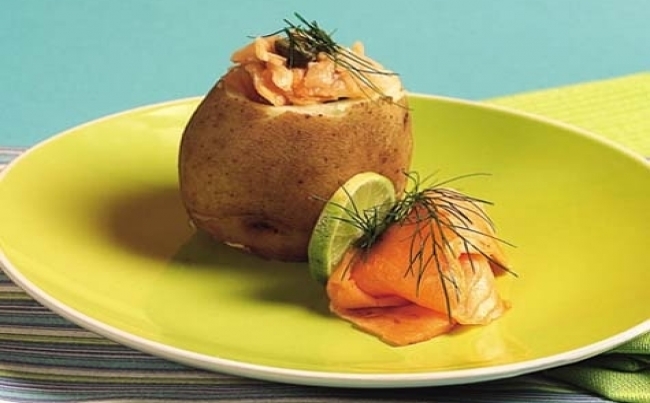 Papas rellenas de trucha ahumada